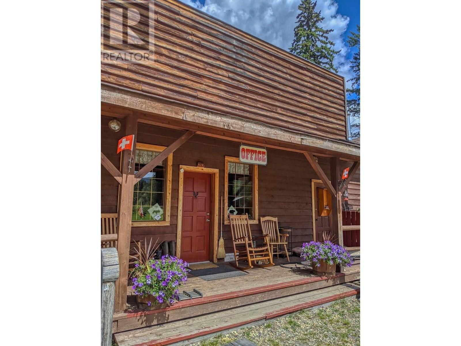 5565 Clearwater Valley Rd, Clearwater, British Columbia   - Photo 37 - 176536
