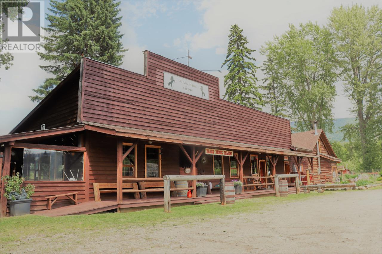 5565 Clearwater Valley Rd, Clearwater, British Columbia   - Photo 18 - 176536