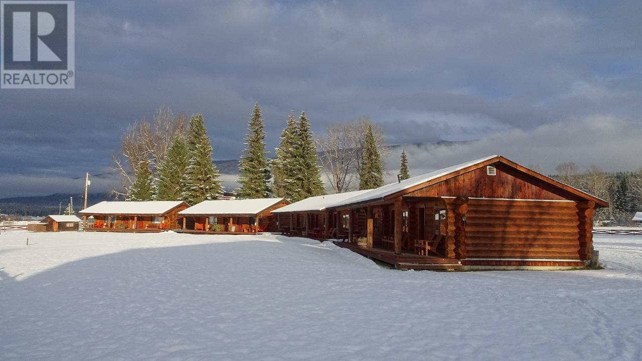 5565 Clearwater Valley Rd, Clearwater, British Columbia   - Photo 11 - 176536
