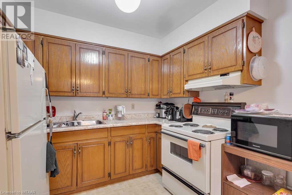 275 George Street Unit# 8, Ingersoll, Ontario  N5C 4A9 - Photo 4 - 40535354
