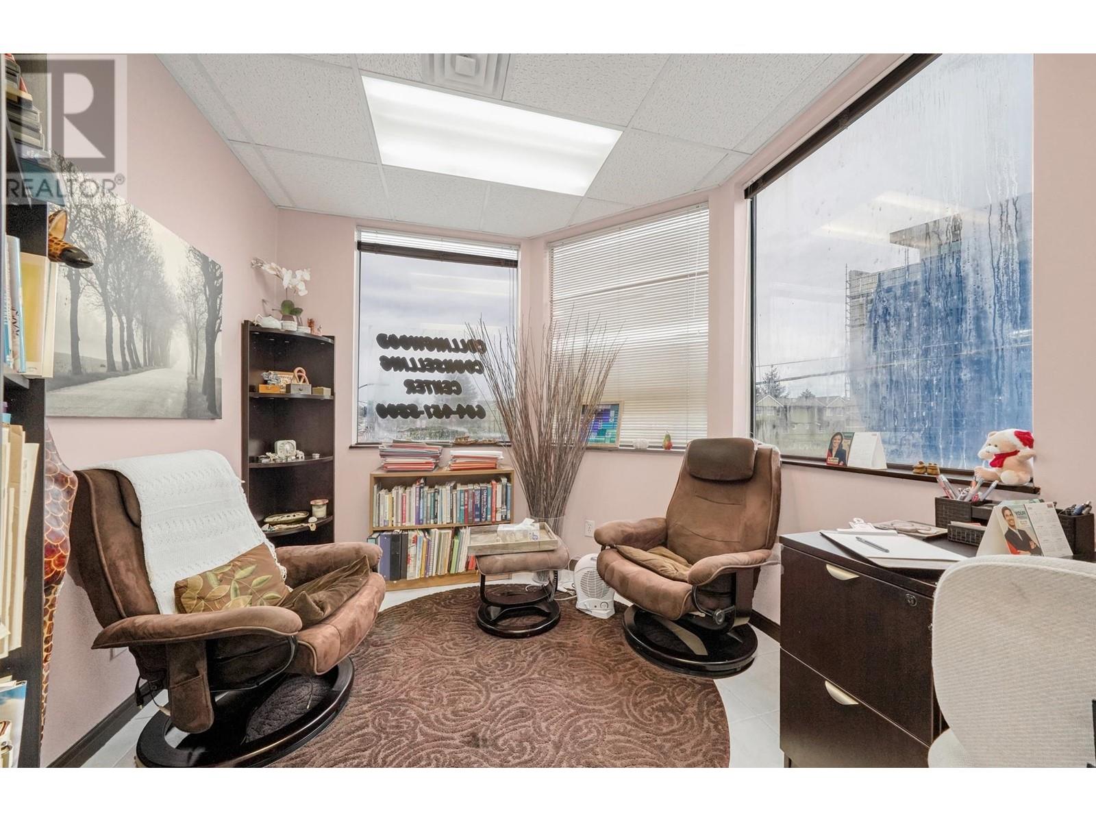 6 3039 Kingsway, Vancouver, British Columbia  V5R 5J6 - Photo 1 - C8057290