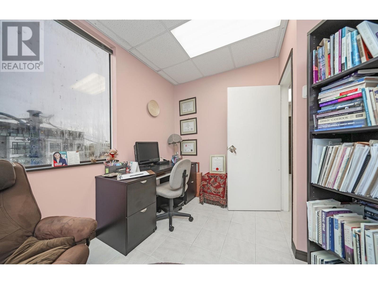 6 3039 Kingsway, Vancouver, British Columbia  V5R 5J6 - Photo 3 - C8057290