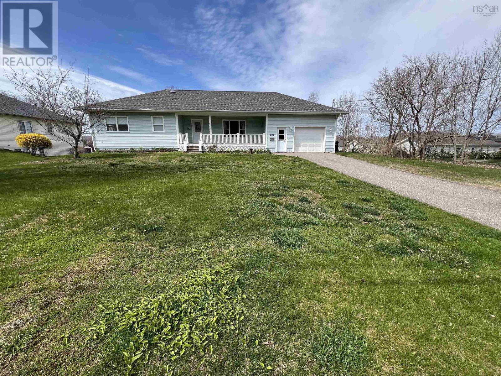 106 Orchard Street, Berwick, Nova Scotia  B0P 1E0 - Photo 2 - 202402127