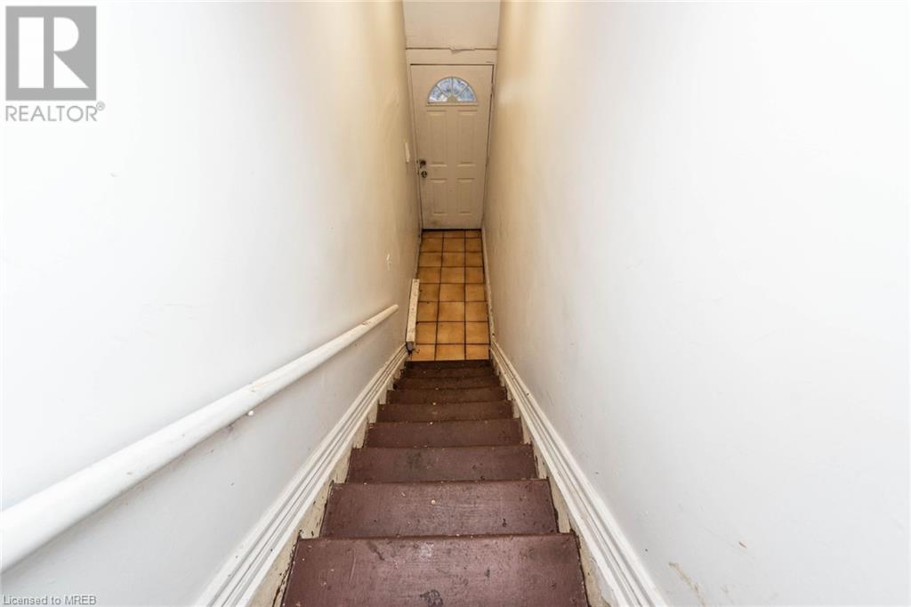 1406 Gerrard Street, Toronto, Ontario  M4L 1Z4 - Photo 5 - 40535358
