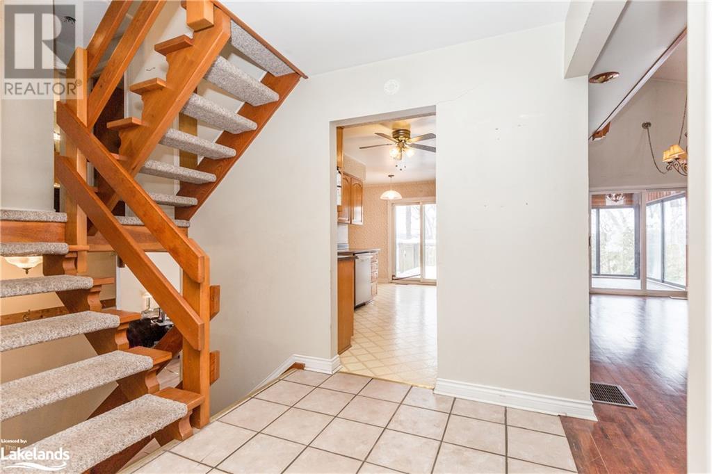 2695 Old Barrie Road E, Oro-Medonte, Ontario  L3V 0K3 - Photo 12 - 40535546
