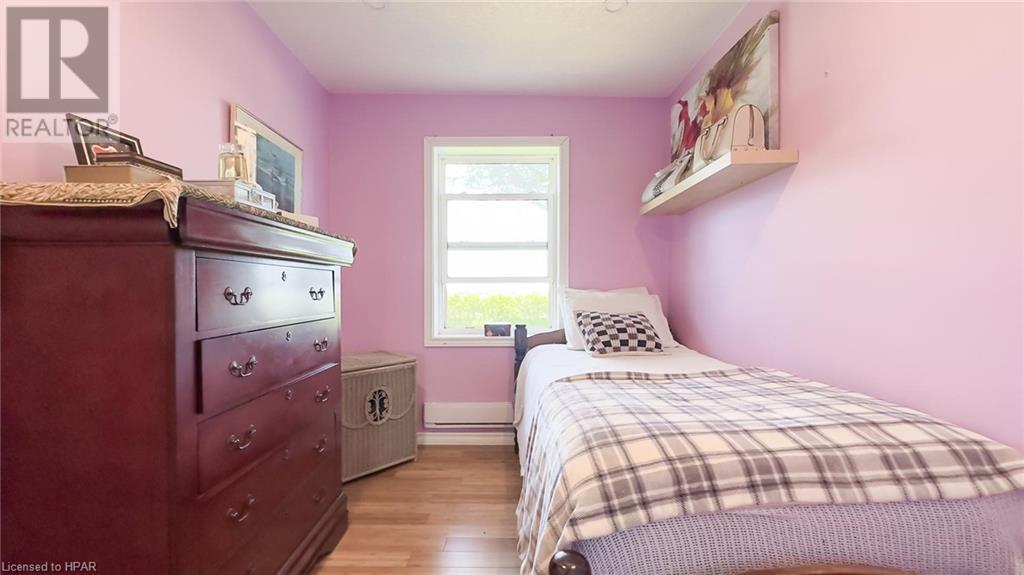 73883 Bluewater Highway, Zurich, Ontario  N0M 2T0 - Photo 19 - 40535494