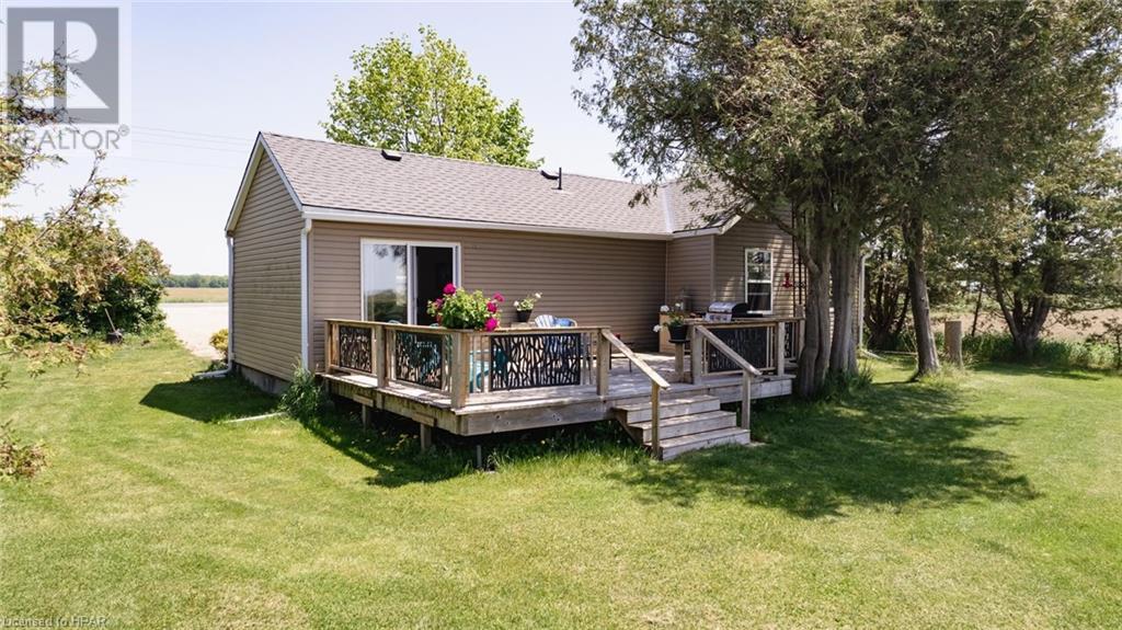 73883 Bluewater Highway, Zurich, Ontario  N0M 2T0 - Photo 2 - 40535494