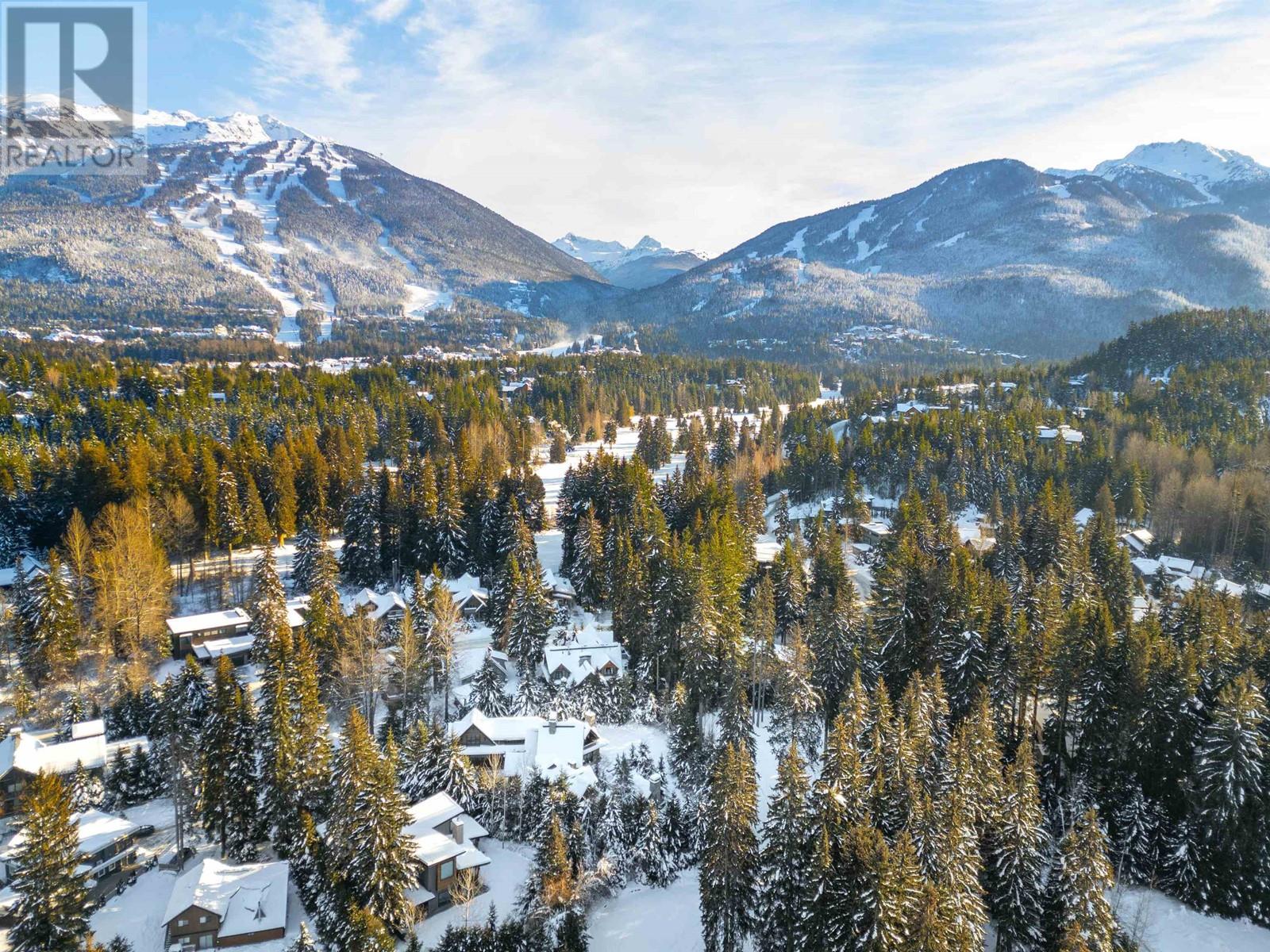 6693 Tapley Place, Whistler, British Columbia  V6E 0C5 - Photo 3 - R2806392