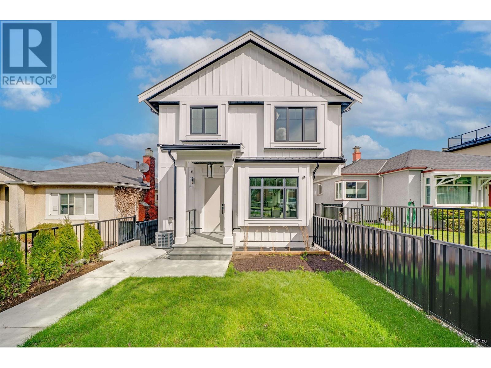 2681 E 4th Avenue, Vancouver, British Columbia  V5M 1K5 - Photo 1 - R2846534