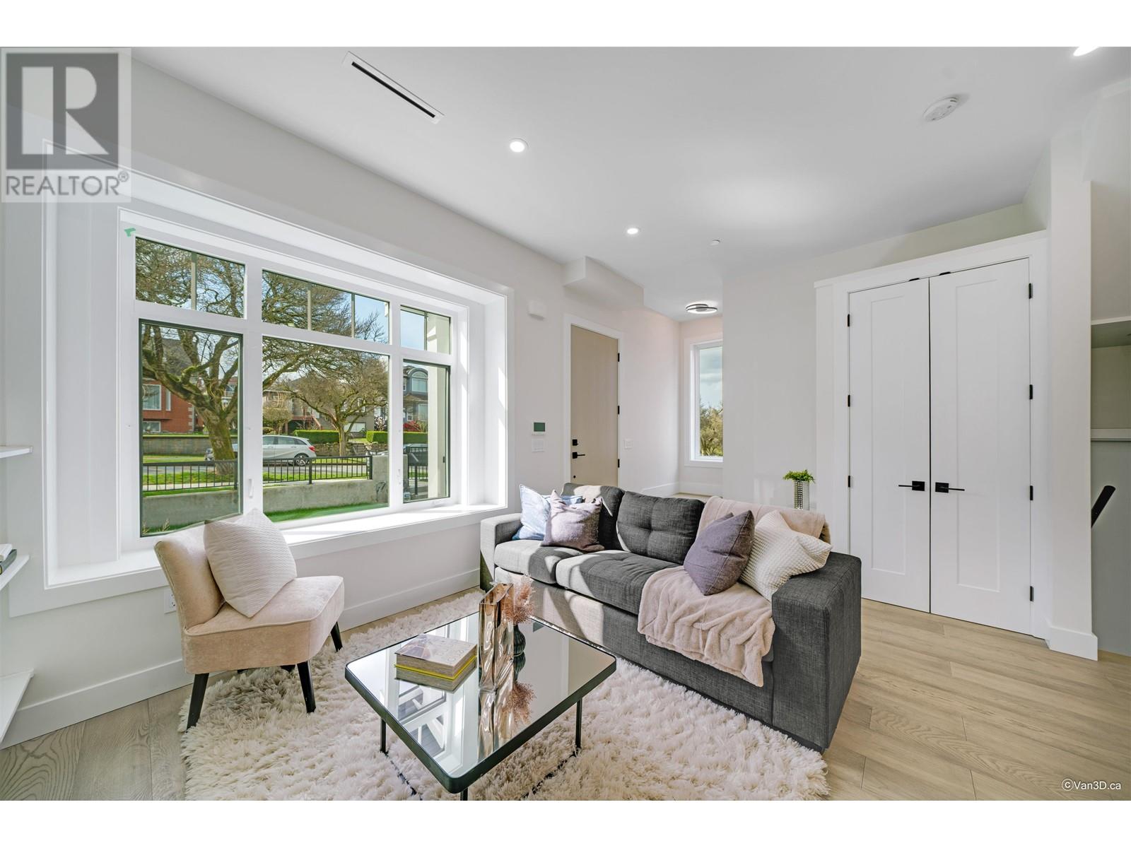2681 E 4th Avenue, Vancouver, British Columbia  V5M 1K5 - Photo 4 - R2846534