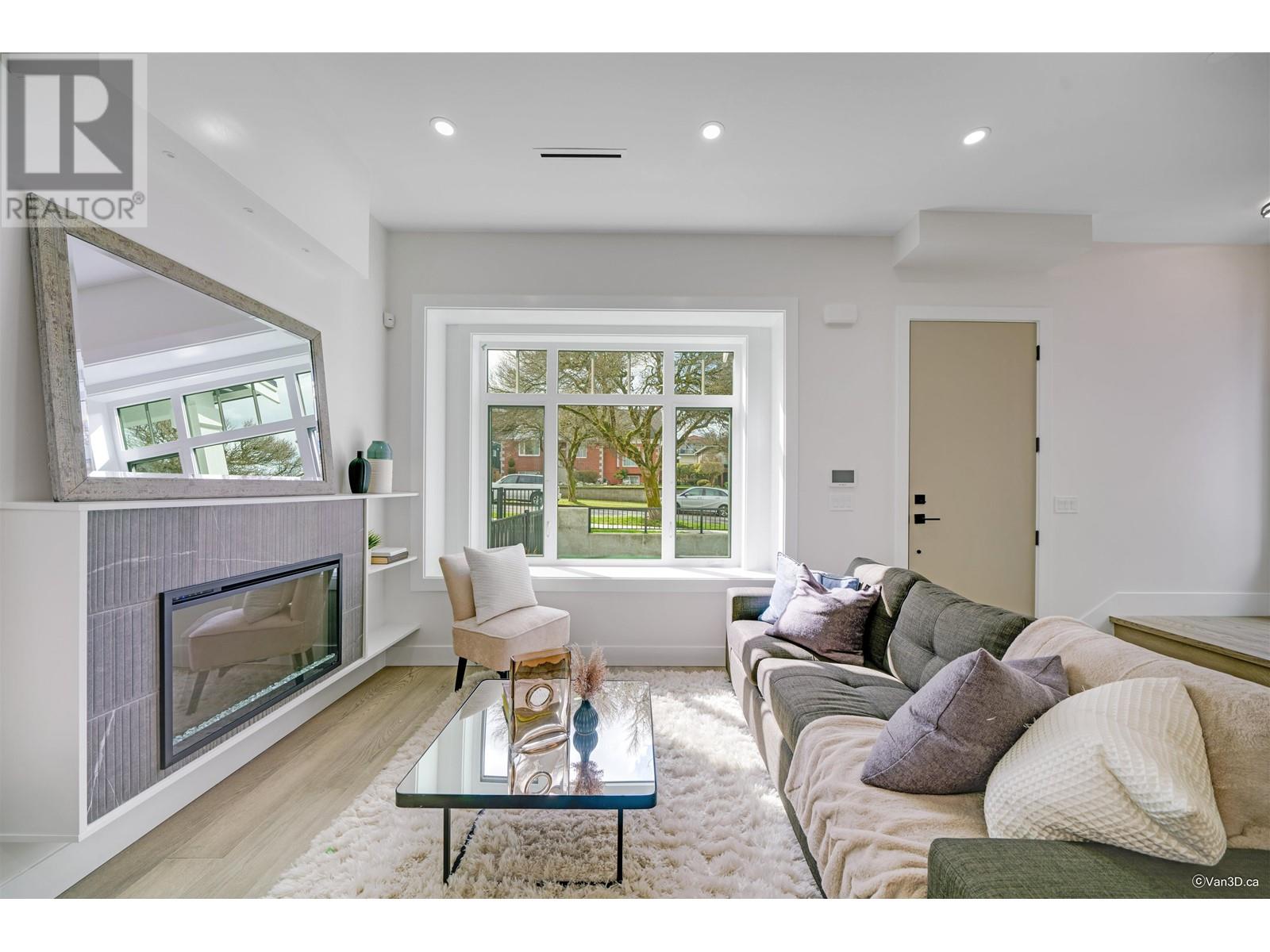 2681 E 4th Avenue, Vancouver, British Columbia  V5M 1K5 - Photo 5 - R2846534