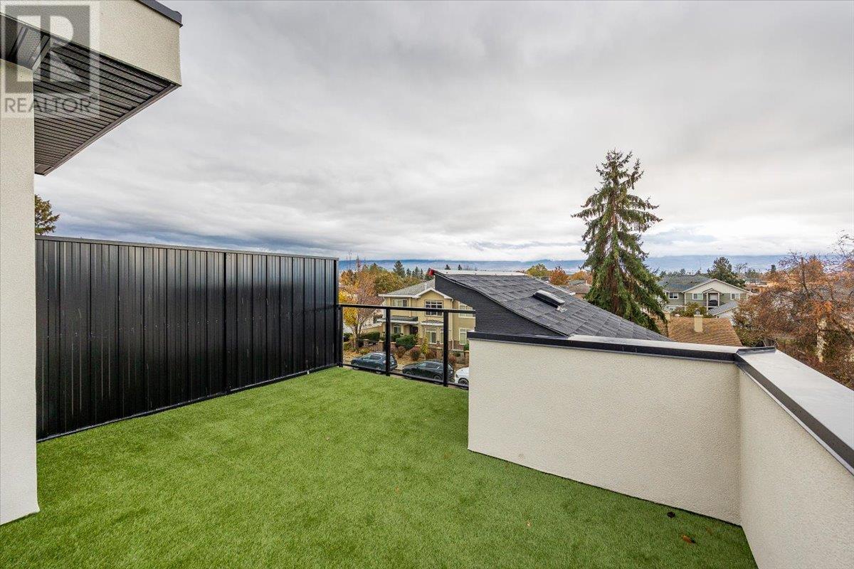 4 762 Morrison Avenue Kelowna