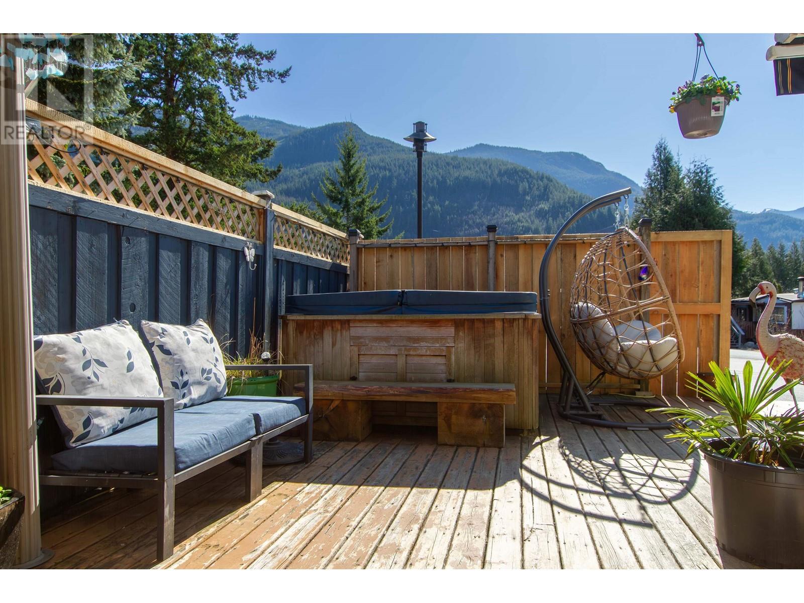 734 Upper Crescent, Britannia Beach, British Columbia  V8B 1J2 - Photo 7 - R2846606