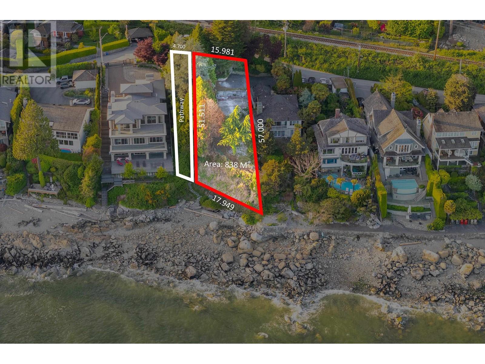 3000 Park Lane, West Vancouver, British Columbia  V7V 1E9 - Photo 1 - R2846608