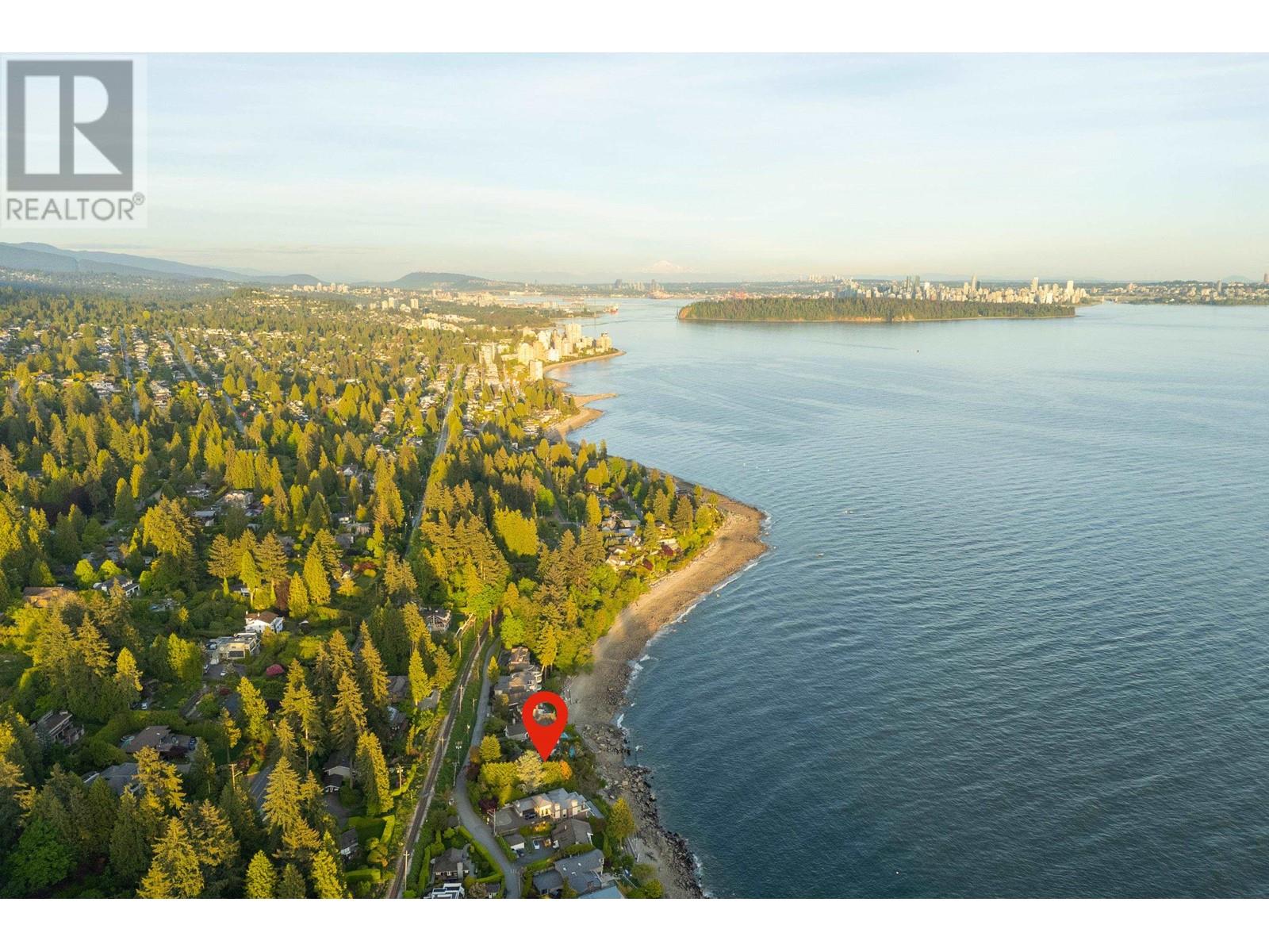 3000 Park Lane, West Vancouver, British Columbia  V7V 1E9 - Photo 3 - R2846608