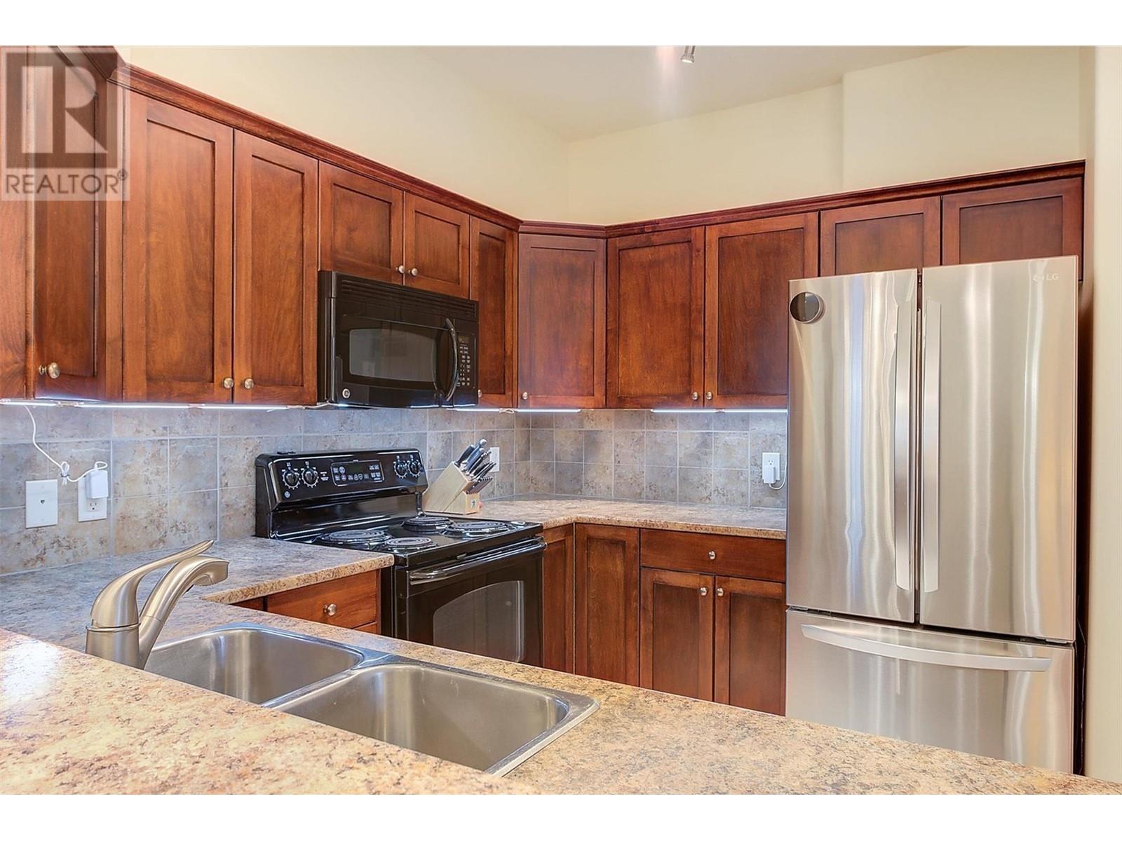 2551 Shoreline Drive Unit# 108 Lake Country