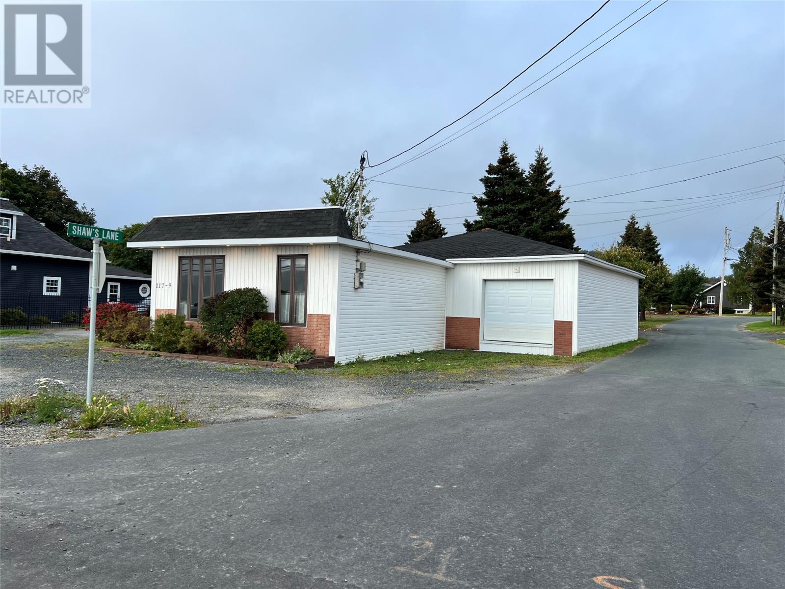 117-119 Conception Bay Highway, Clarkes Beach, A0A1W0, ,Business,For sale,Conception Bay,1267586