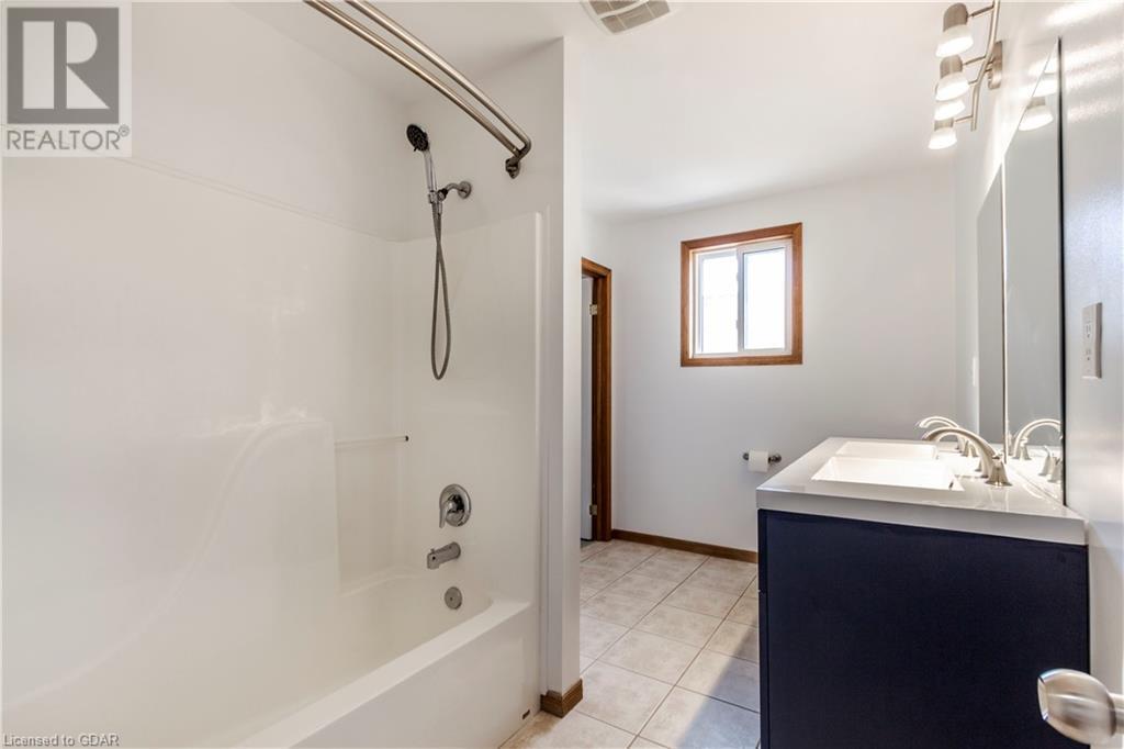 18 White Court, St. Marys, Ontario  N4X 1B4 - Photo 25 - 40536852