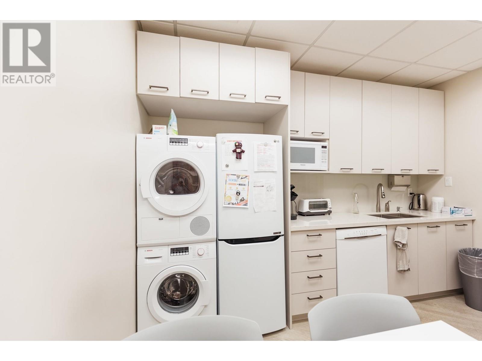 1700 1111 W Georgia Street, Vancouver, British Columbia  V6E 4M3 - Photo 16 - C8057327