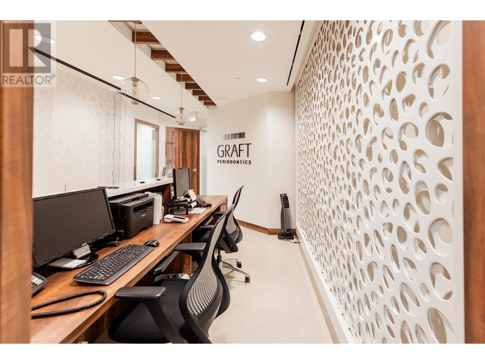 1700 1111 W Georgia Street, Vancouver, British Columbia  V6E 4M3 - Photo 4 - C8057327