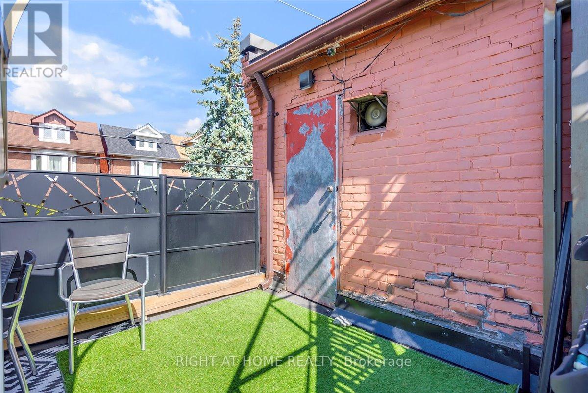 110 Donlands Ave S, Toronto, Ontario  M4J 3P1 - Photo 22 - E8044602