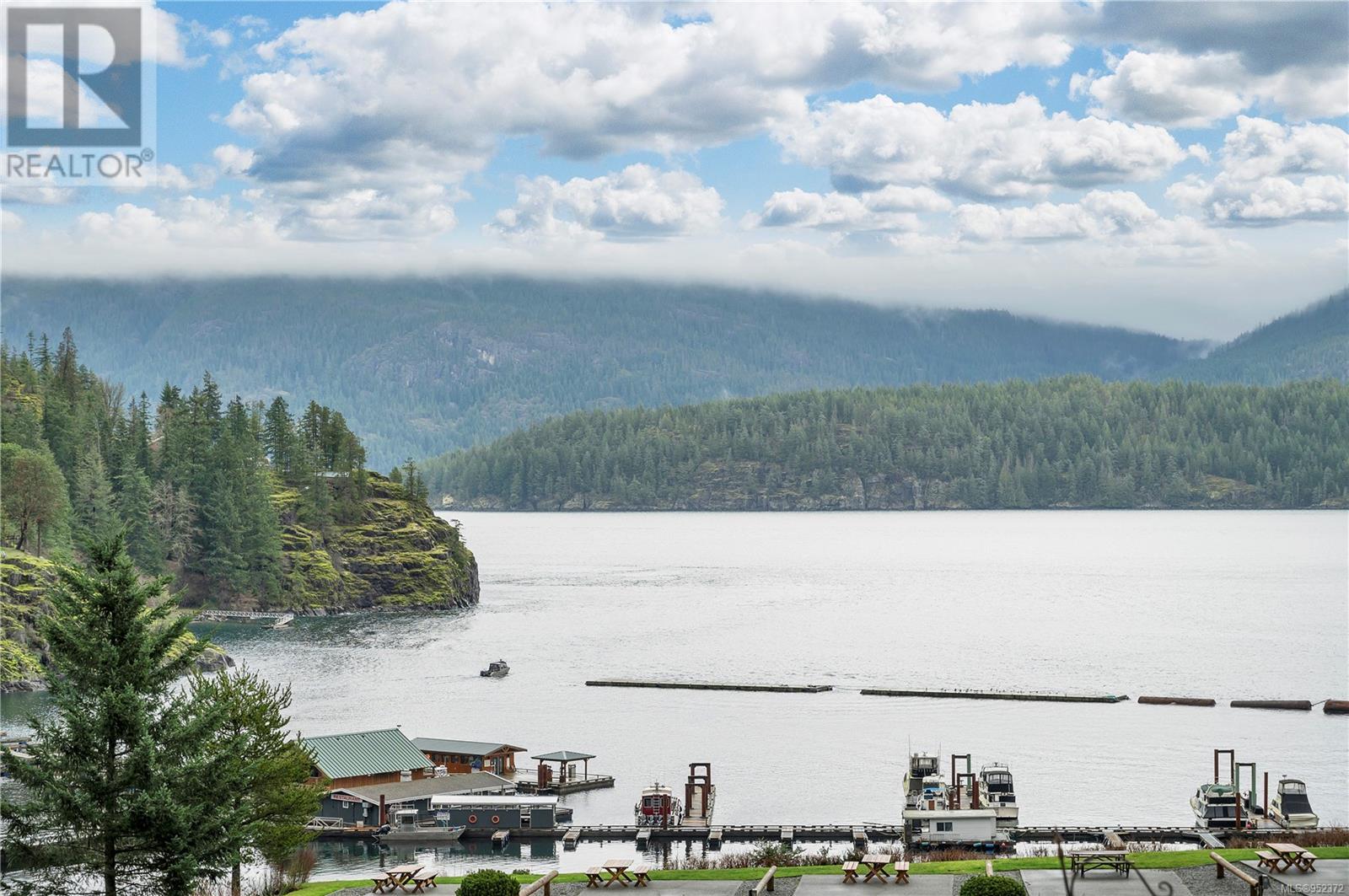 17031 Amber Lane, Campbell River, British Columbia  V9H 1R7 - Photo 2 - 952372