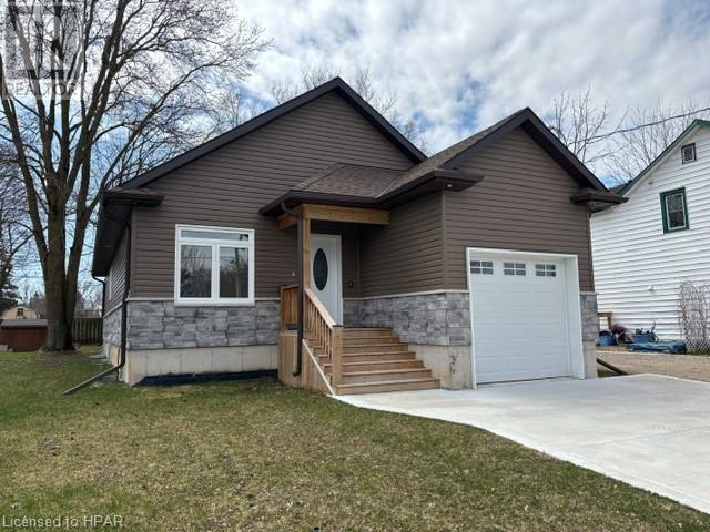 52 Queen St, Brussels, Ontario  N0G 1H0 - Photo 1 - 40537249
