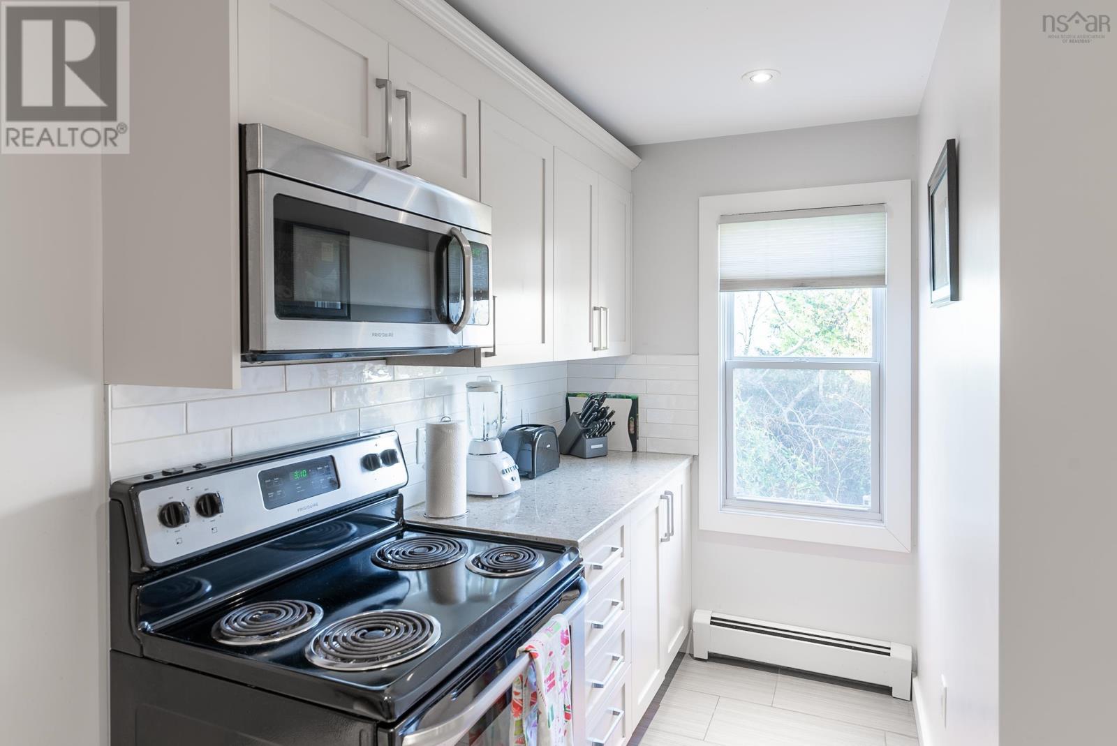 932/934 South Bland Street, Halifax, Nova Scotia  B3H 2S5 - Photo 8 - 202402216