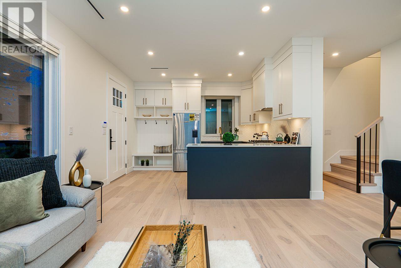 3484 Pandora Street, Vancouver, British Columbia  V5K 1W8 - Photo 8 - R2846840