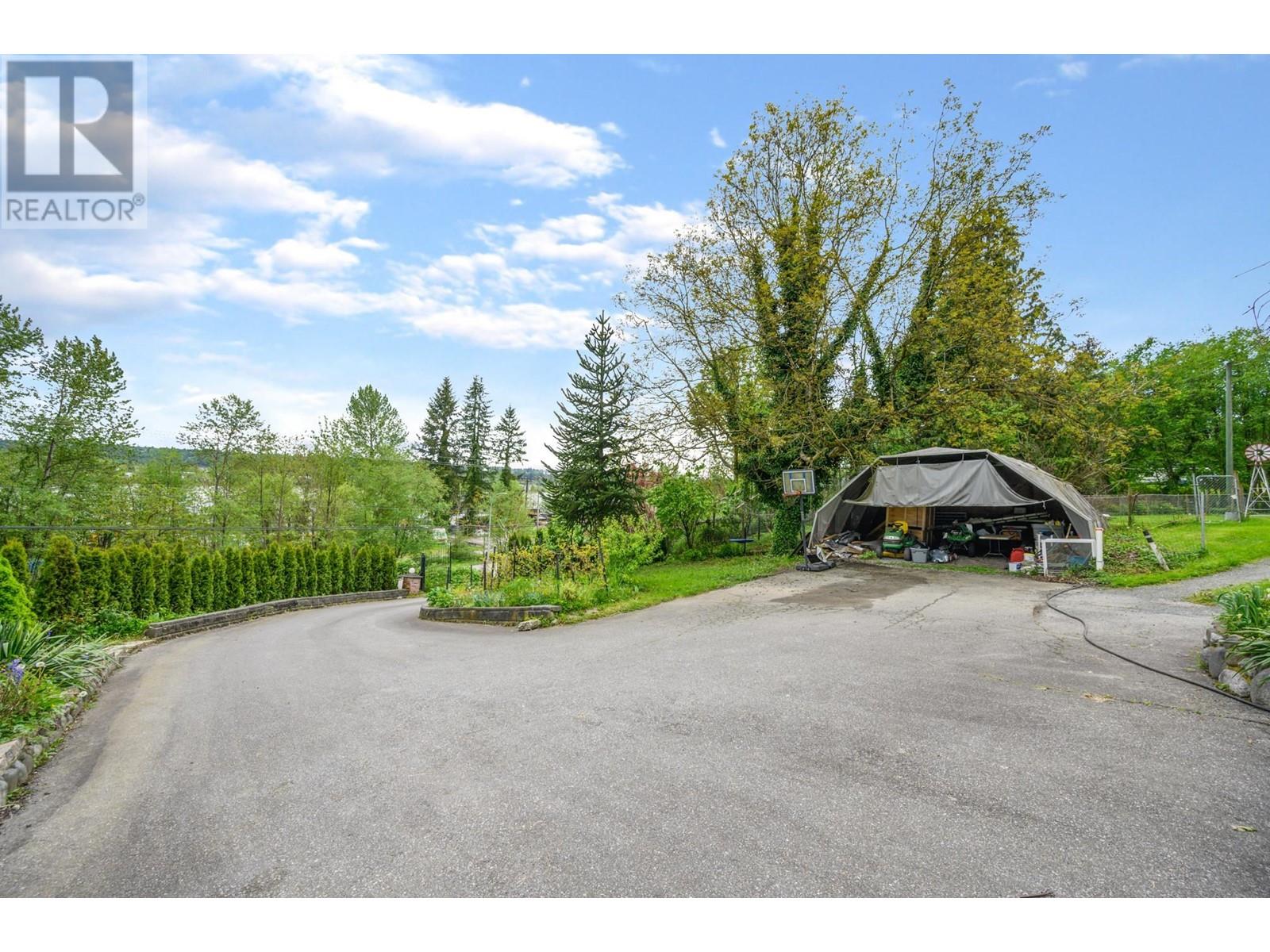 9370 263rd Street, Maple Ridge, British Columbia  V2W 1K3 - Photo 15 - R2845880