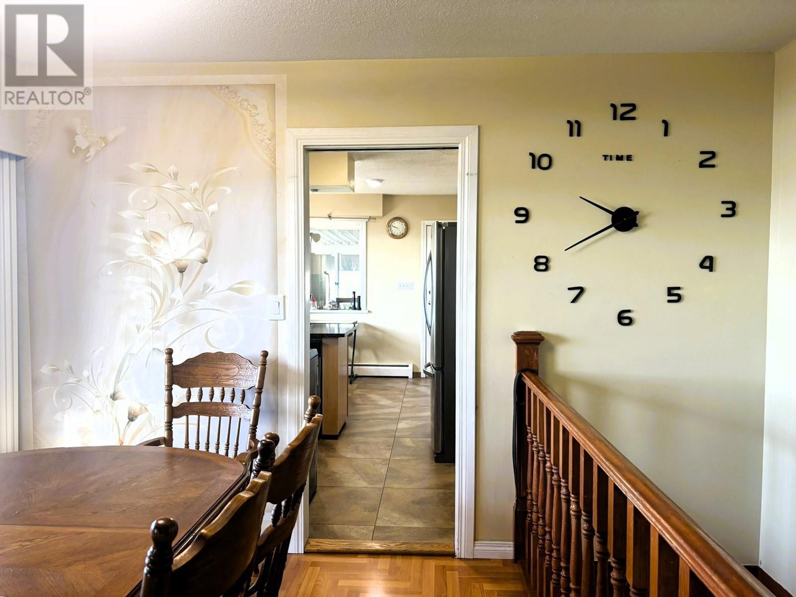 9370 263rd Street, Maple Ridge, British Columbia  V2W 1K3 - Photo 8 - R2845880