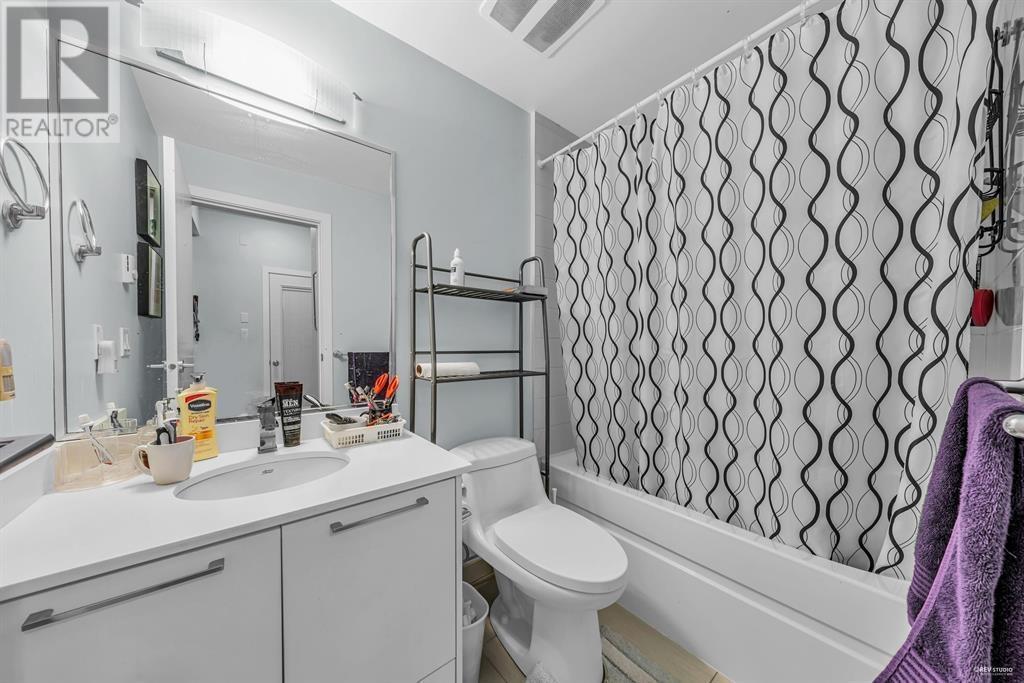 201 5248 Grimmer Street, Burnaby, British Columbia  V5H 0E1 - Photo 12 - R2846937