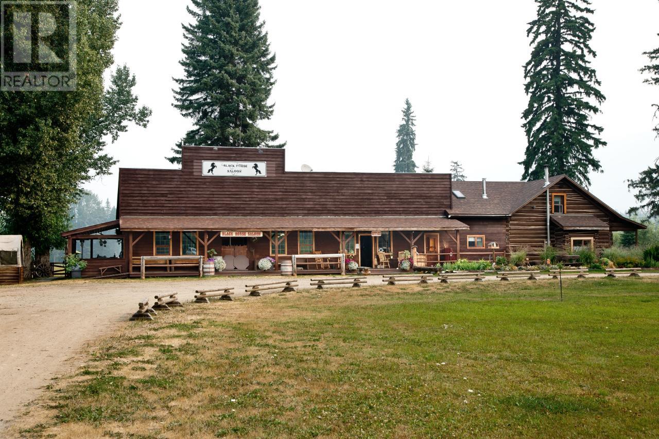 5565 Clearwater Valley Rd, Clearwater, British Columbia  V0E 1N0 - Photo 16 - 176584