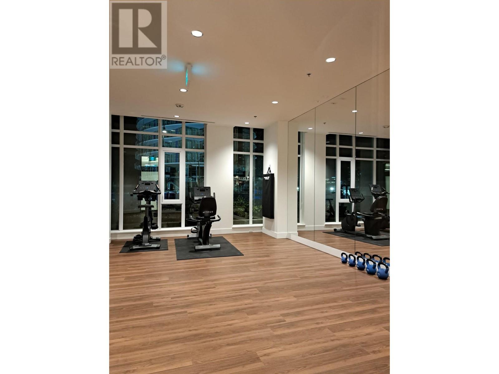 1407 7683 Park Crescent, Burnaby, British Columbia  V3N 0J4 - Photo 2 - R2847152