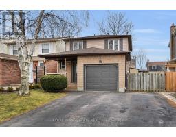 42 BAYVIEW DR