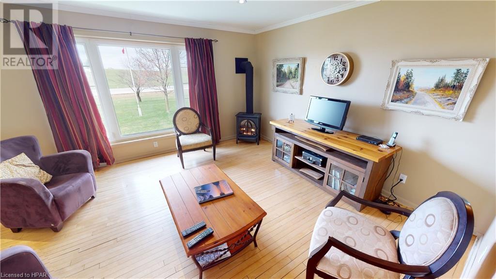 42674 Howick Turnberry Road, Wroxeter, Ontario  N0G 2X0 - Photo 6 - 40537453
