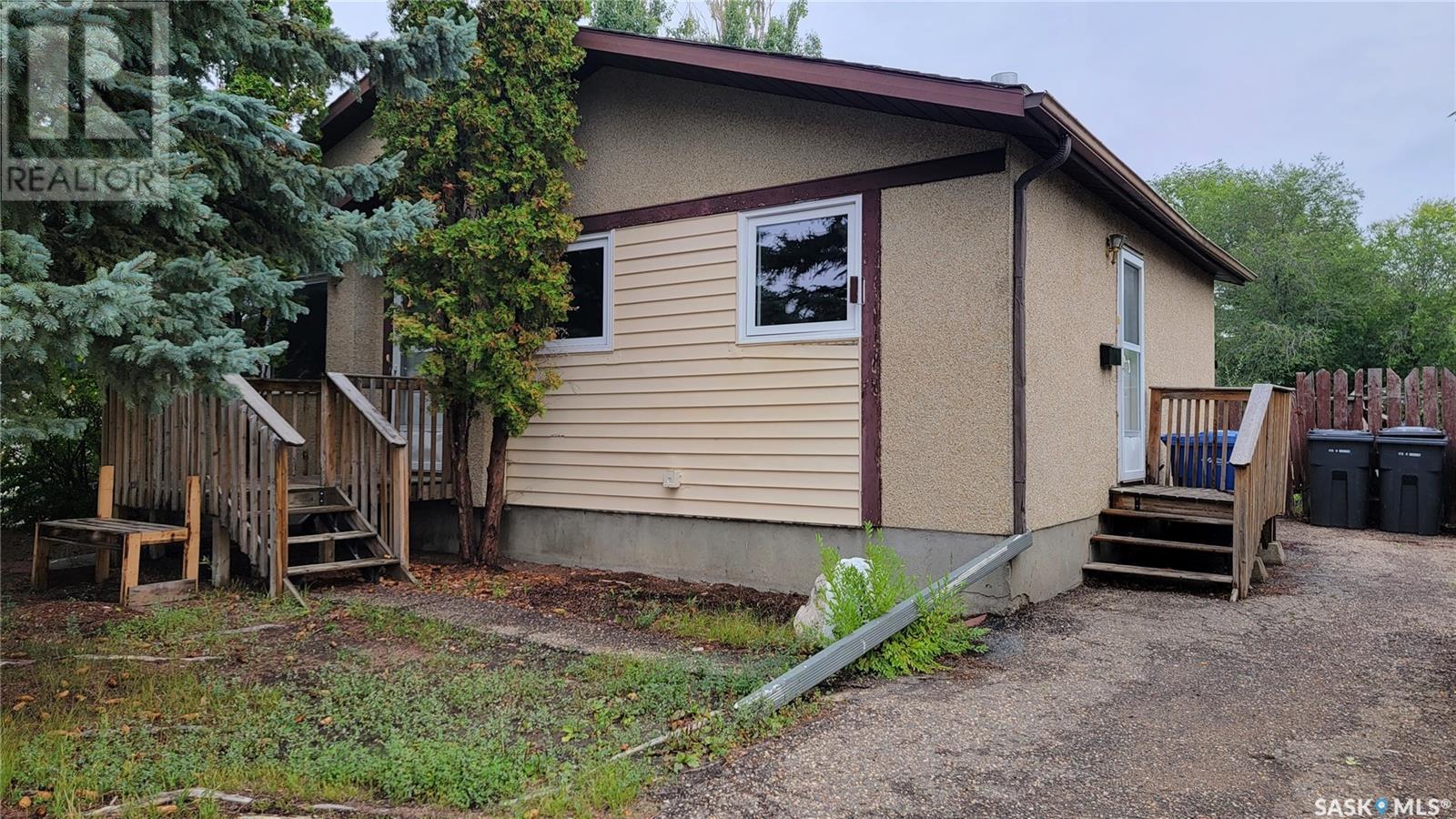 1482 112th STREET, north battleford, Saskatchewan