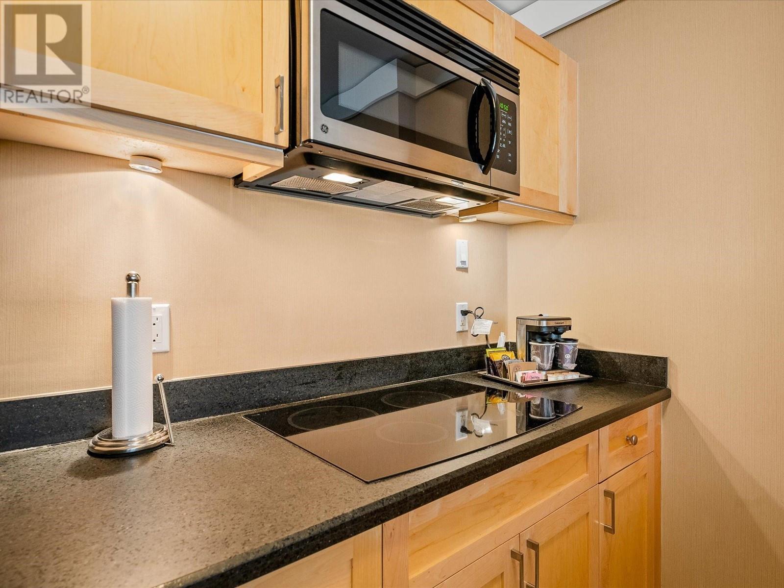 502/504 4050 Whistler Way, Whistler, British Columbia  V8E 1H9 - Photo 10 - R2847245
