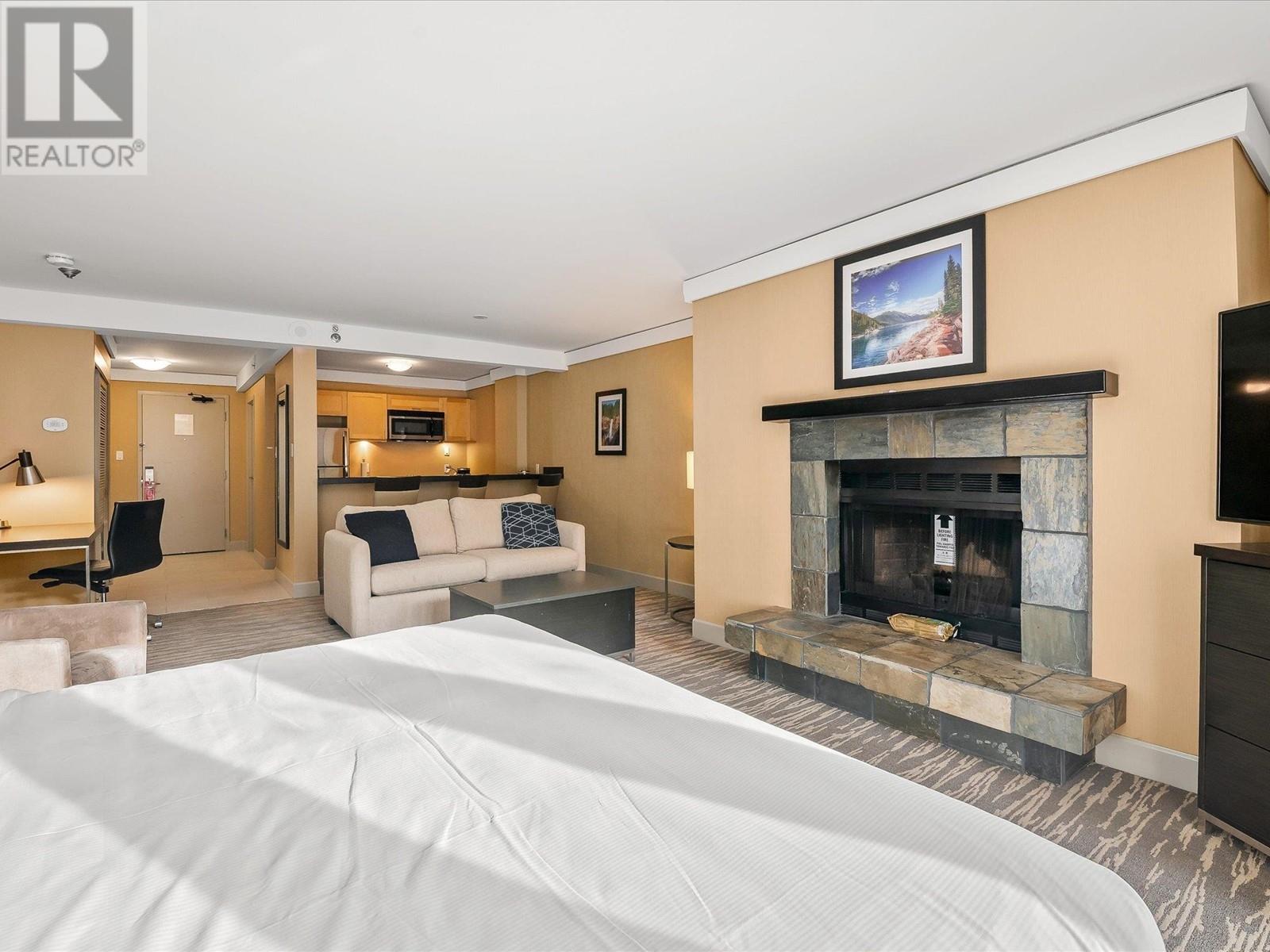502/504 4050 Whistler Way, Whistler, British Columbia  V8E 1H9 - Photo 6 - R2847245