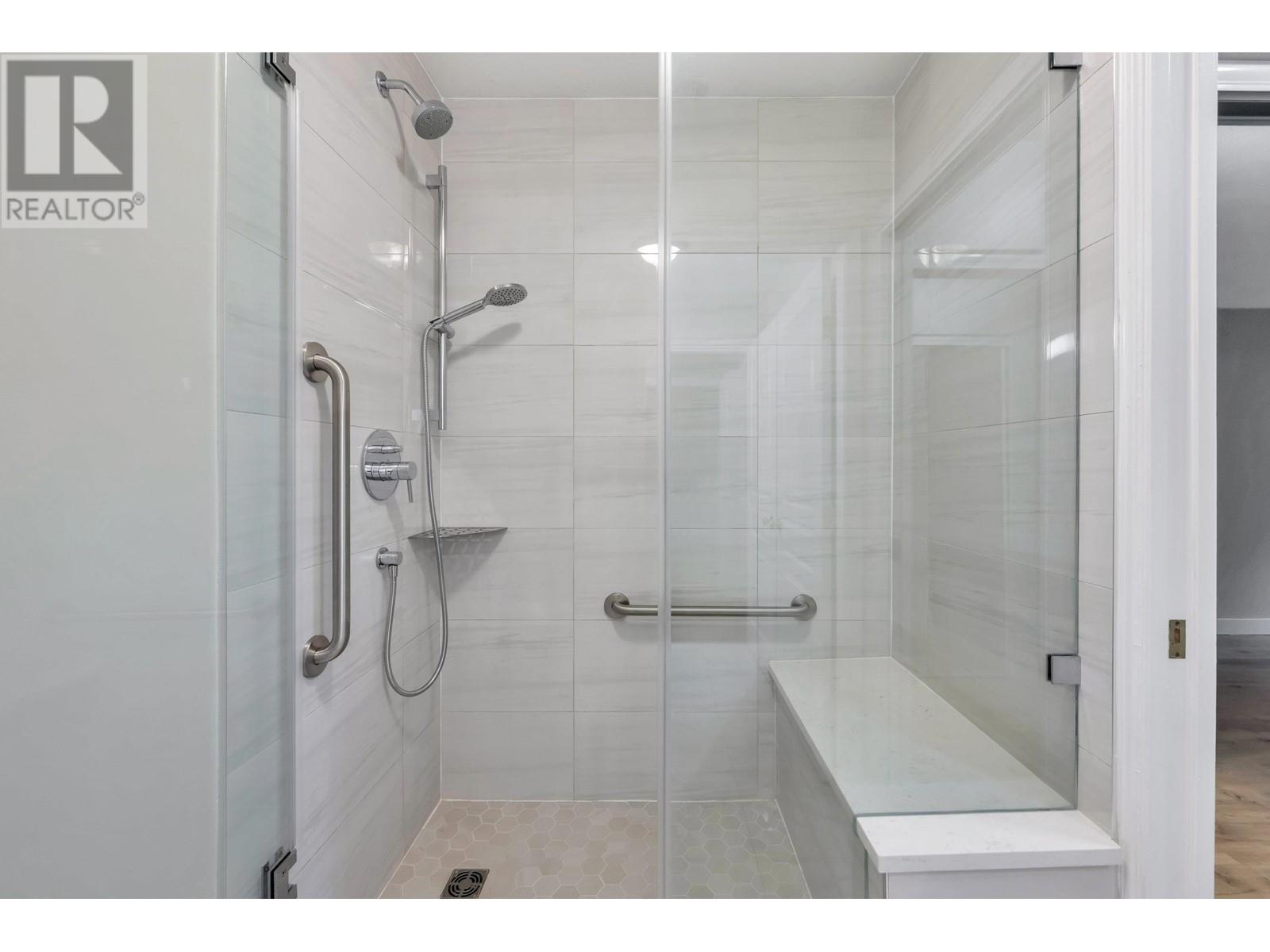 404 7139 18th Avenue, Burnaby, British Columbia  V3N 4Z3 - Photo 21 - R2847256