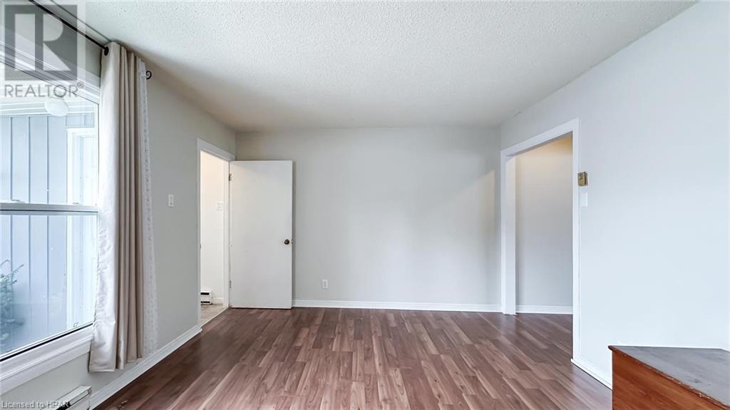 9 St Charles Street Unit# 9, Vanastra, Ontario  N0M 1L0 - Photo 5 - 40537954