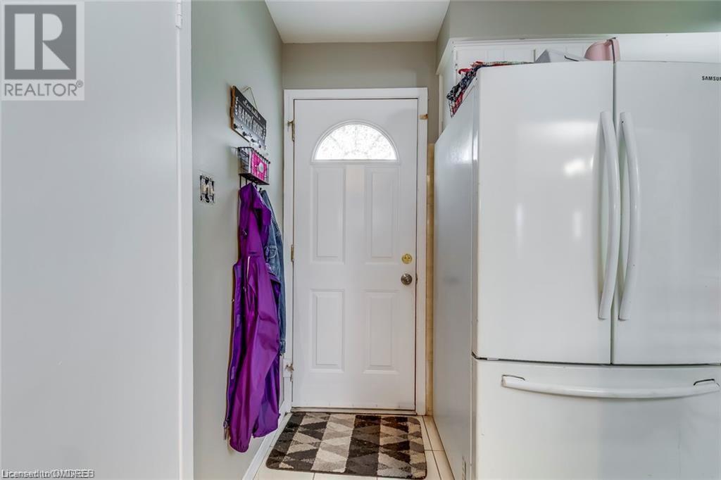 54 Riverdale Drive Unit# 22, Hamilton, Ontario  L8E 1K3 - Photo 4 - 40534855