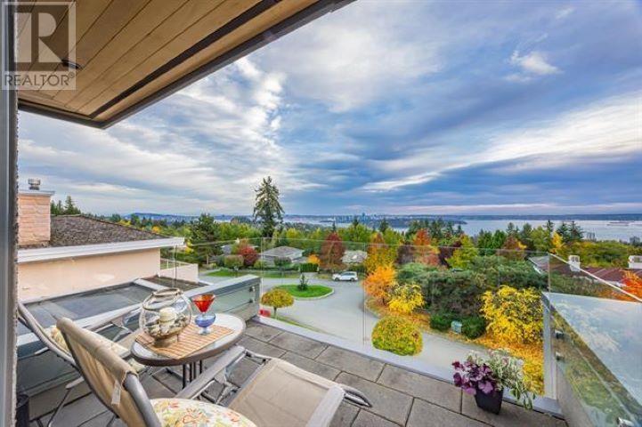 1569 Tyrol Court, West Vancouver, British Columbia  V7S 3G5 - Photo 8 - R2847366