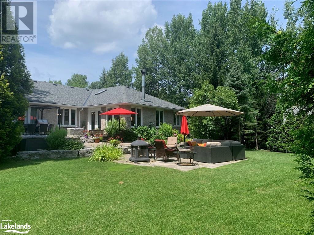 110 Scotts Court, The Blue Mountains, Ontario  N0H 1J0 - Photo 3 - 40535161