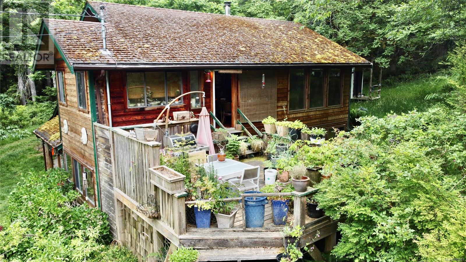 1498 Carrington Bay Rd, Cortes Island, British Columbia  V0P 1Z0 - Photo 24 - 952681