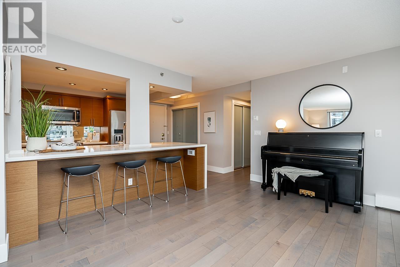 1703 289 Drake Street, Vancouver, British Columbia  V6B 5Z5 - Photo 5 - R2847478