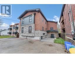 100 CROMWELL AVE-25;