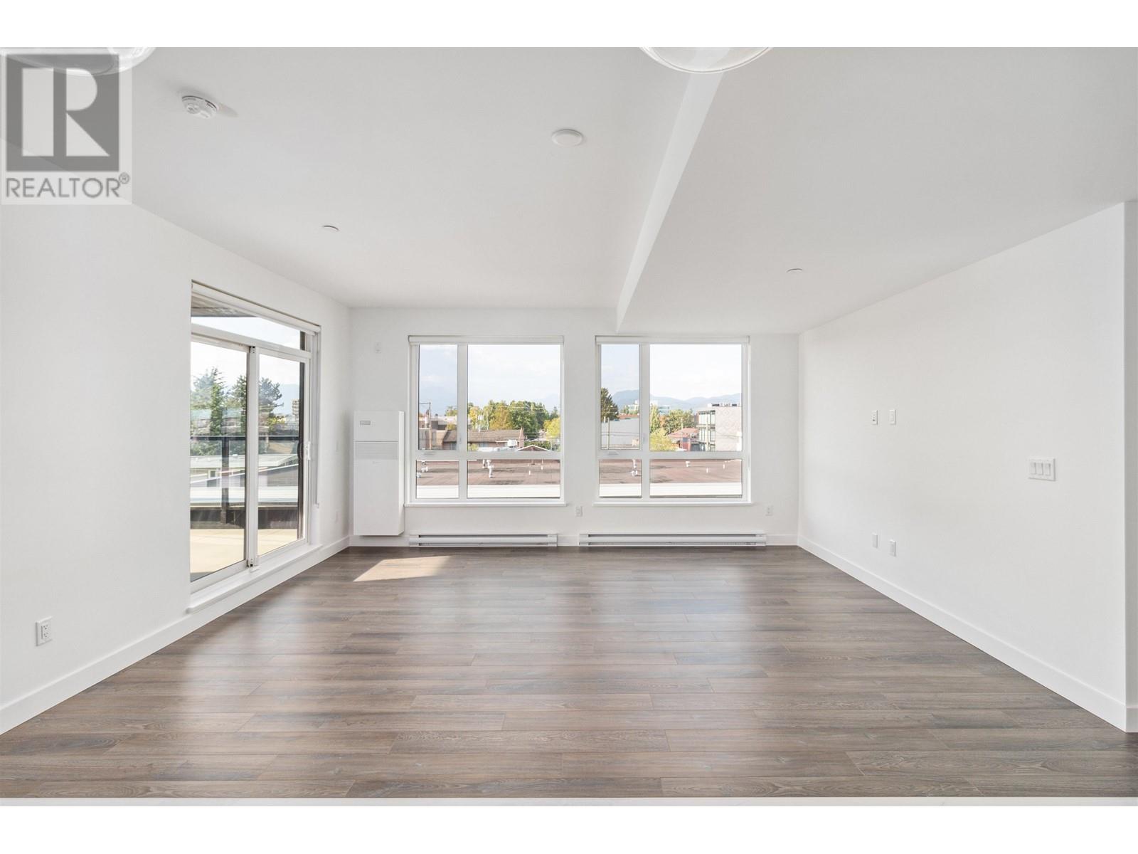 509 11703 Fraser Street, Maple Ridge, British Columbia  V2X 9A7 - Photo 2 - R2847540