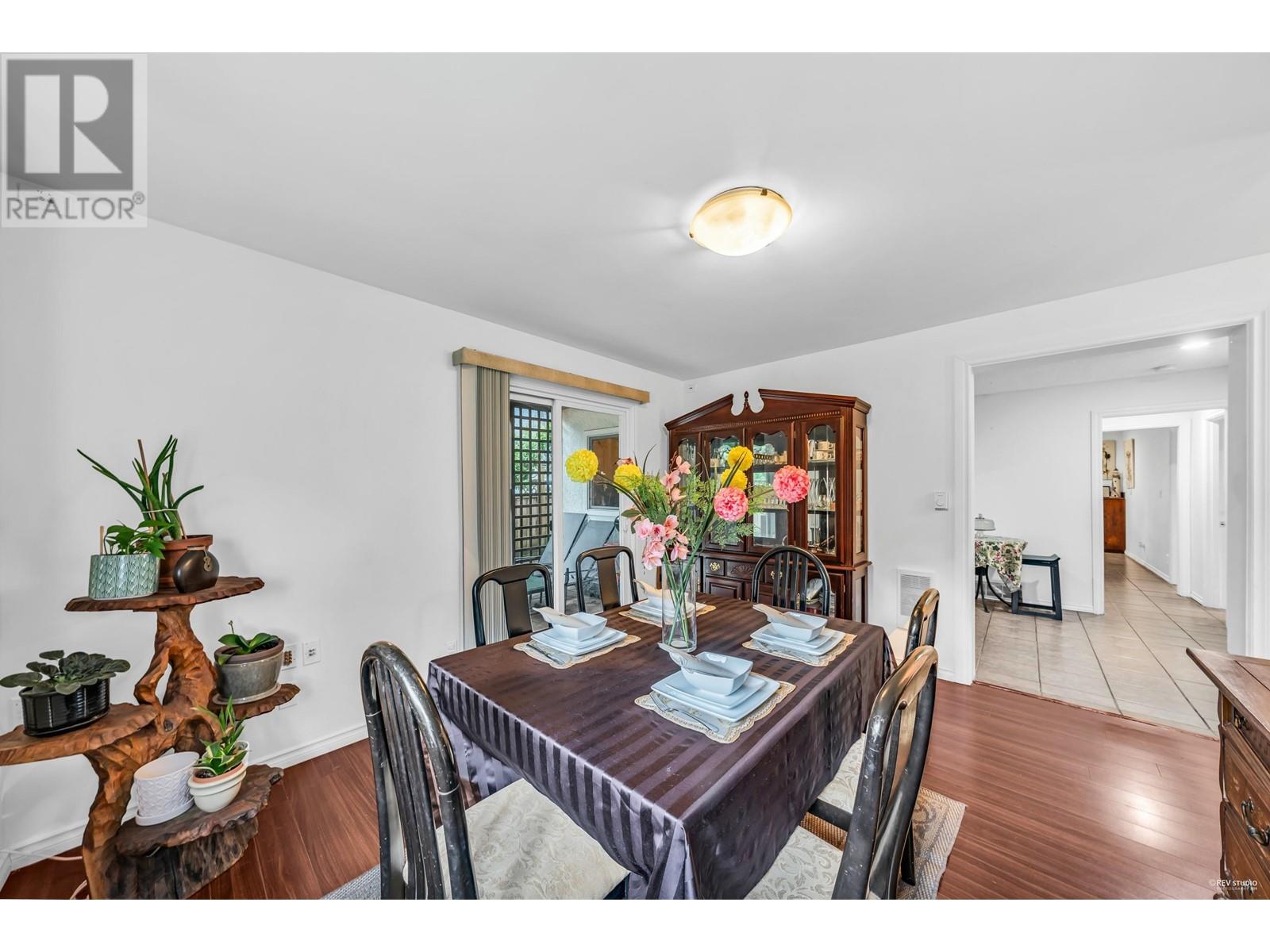 1243 Hornby Street, Coquitlam, British Columbia  V3E 1C6 - Photo 6 - R2847623