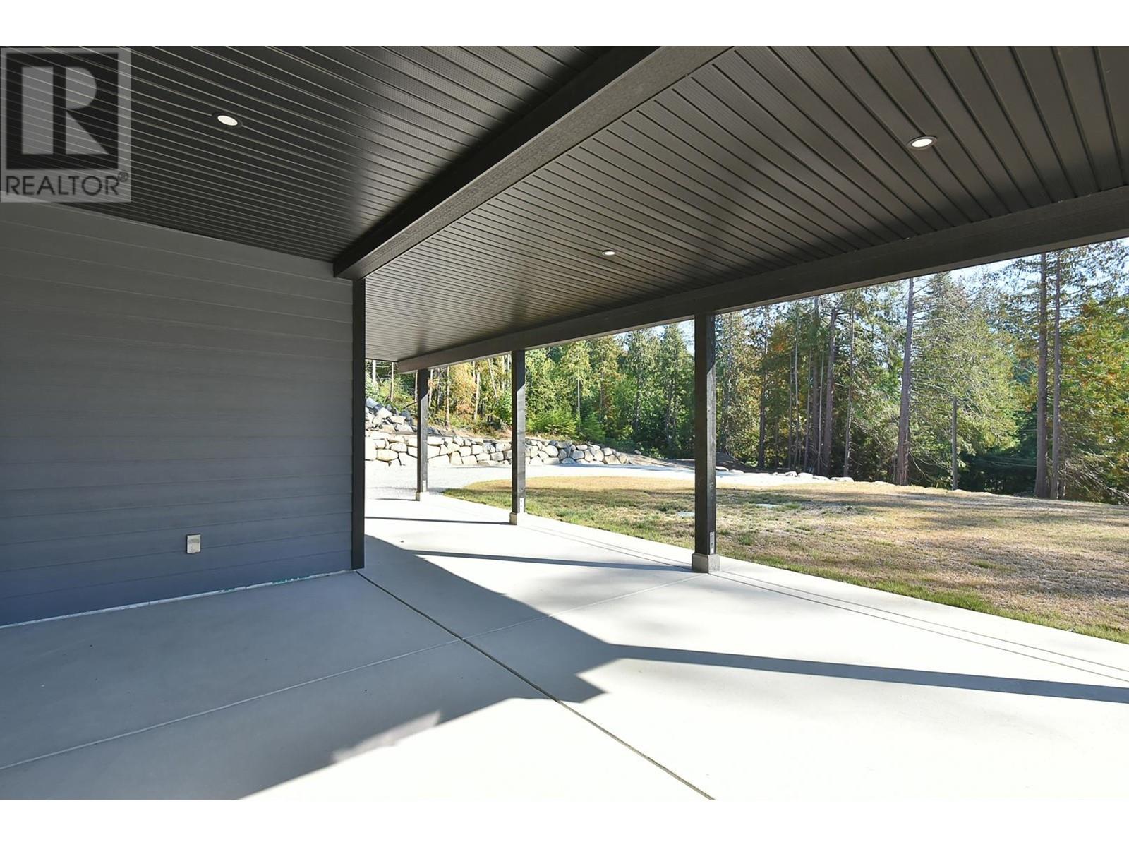 2390 Lower Road, Roberts Creek, British Columbia  V0N 2W6 - Photo 30 - R2847644